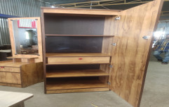 Wooden Single Door Wardrobe, With Locker