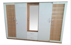 4 Doors White Wooden Modular Bedroom Wardrobe, With Locker