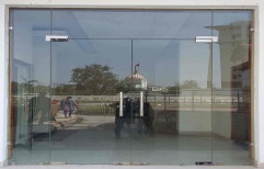 Transparent 12 mm Toughened Glass Door Saint Gobain, Size: 10-50 Square Feet, Shape: Flat
