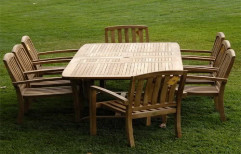 Brown Outdoor Dining Table Set