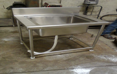 Standard Square Manual Stainless Steel Washing Sink, For Industrial