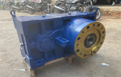 EN8 3 Ph Extruder Helical Gear Box, For Industrial, Power: 3.7 Kw To 55 Kw