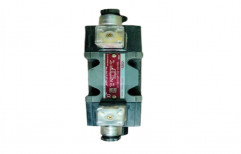 Male Connection Cast Iron Hydraulic Direction Control Valve, Size: 1/4 Inch