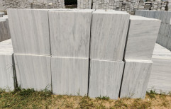 White Marble Tiles, For Flooring, Thickness: 16-17 mm