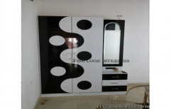 Black,White Wooden Dressing Table, Size: 6-7 Feet (Height), for Home