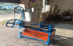 3Bolt Sesame Oil Expeller Machine, Capacity: 25 Kg/Hr