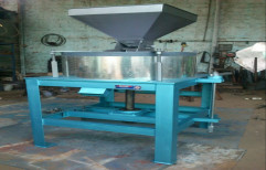 Rajat Pulverizer Flour Mill Heavy Duty Flour Mill Machine, for Commercial, Capacity: 350 Kg/hr