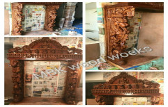 Carving Antique Wooden Open Mandir, For Home, Size: 7*4