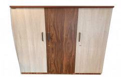 3 Doors Triple Door Wooden Almirah, With Locker